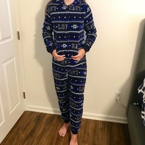 SO junior onesie, size small❄️